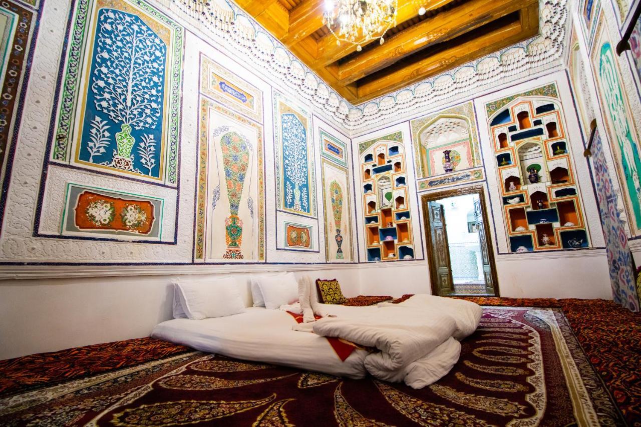Bukhara Zaringiz Hotel Екстериор снимка