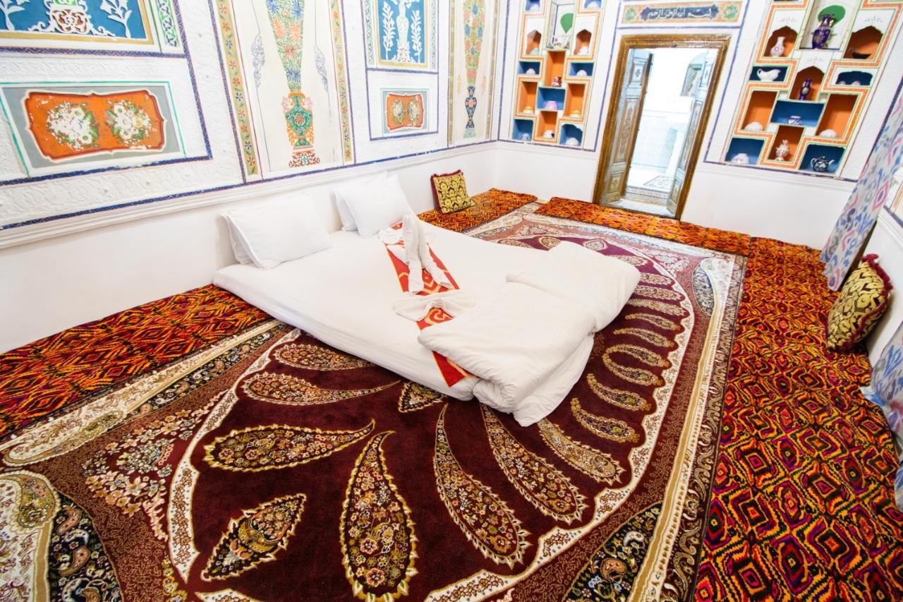 Bukhara Zaringiz Hotel Екстериор снимка