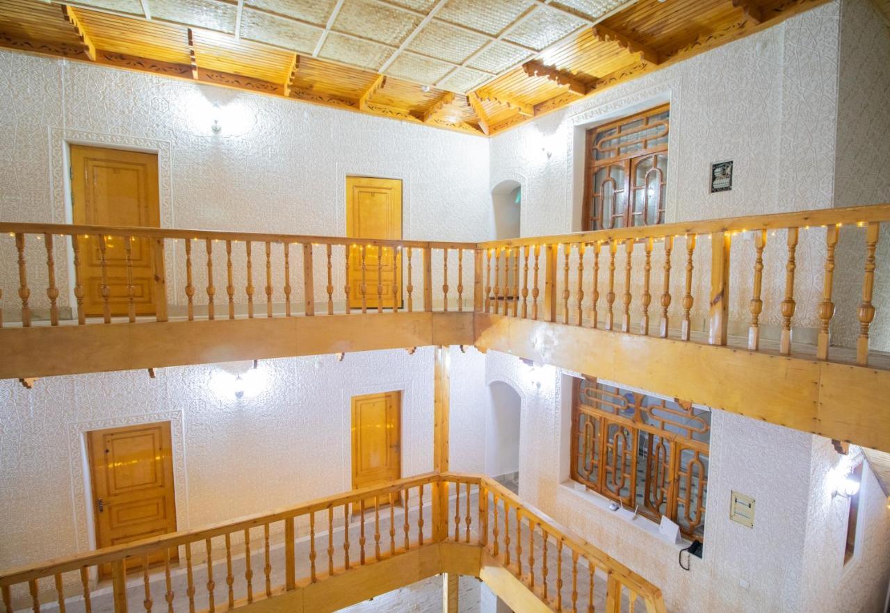 Bukhara Zaringiz Hotel Екстериор снимка