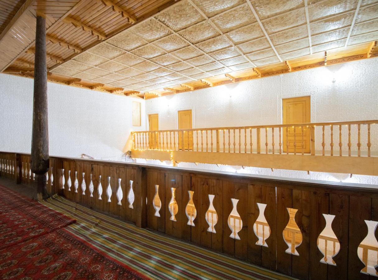 Bukhara Zaringiz Hotel Екстериор снимка