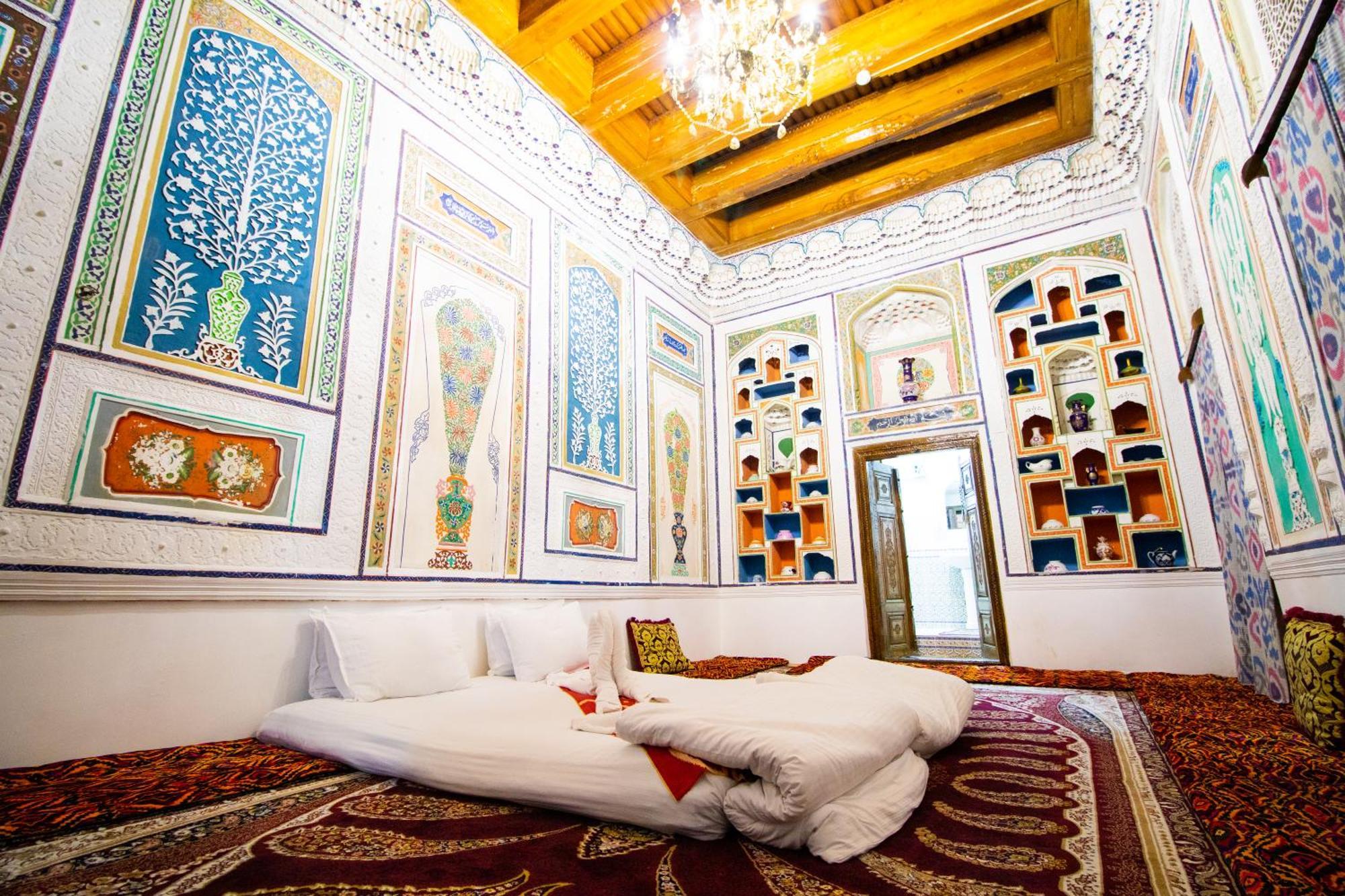 Bukhara Zaringiz Hotel Екстериор снимка