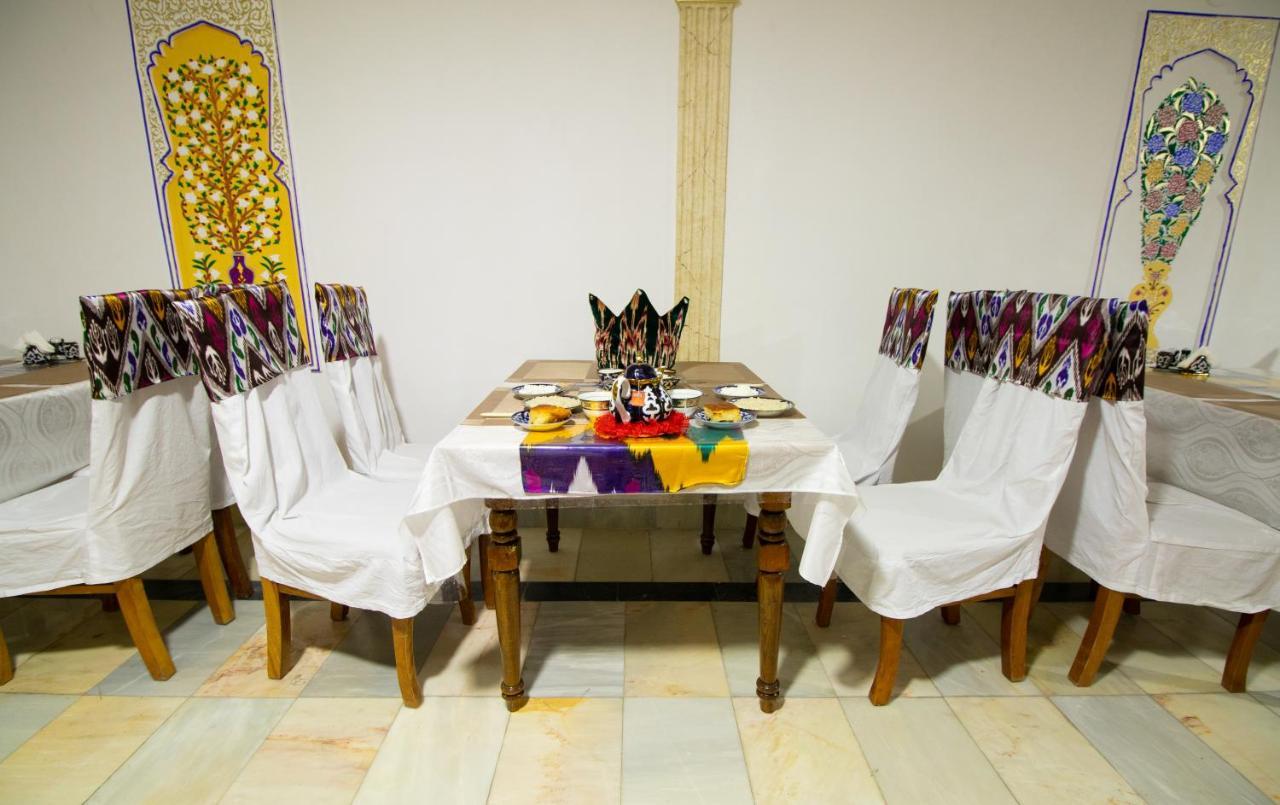 Bukhara Zaringiz Hotel Екстериор снимка