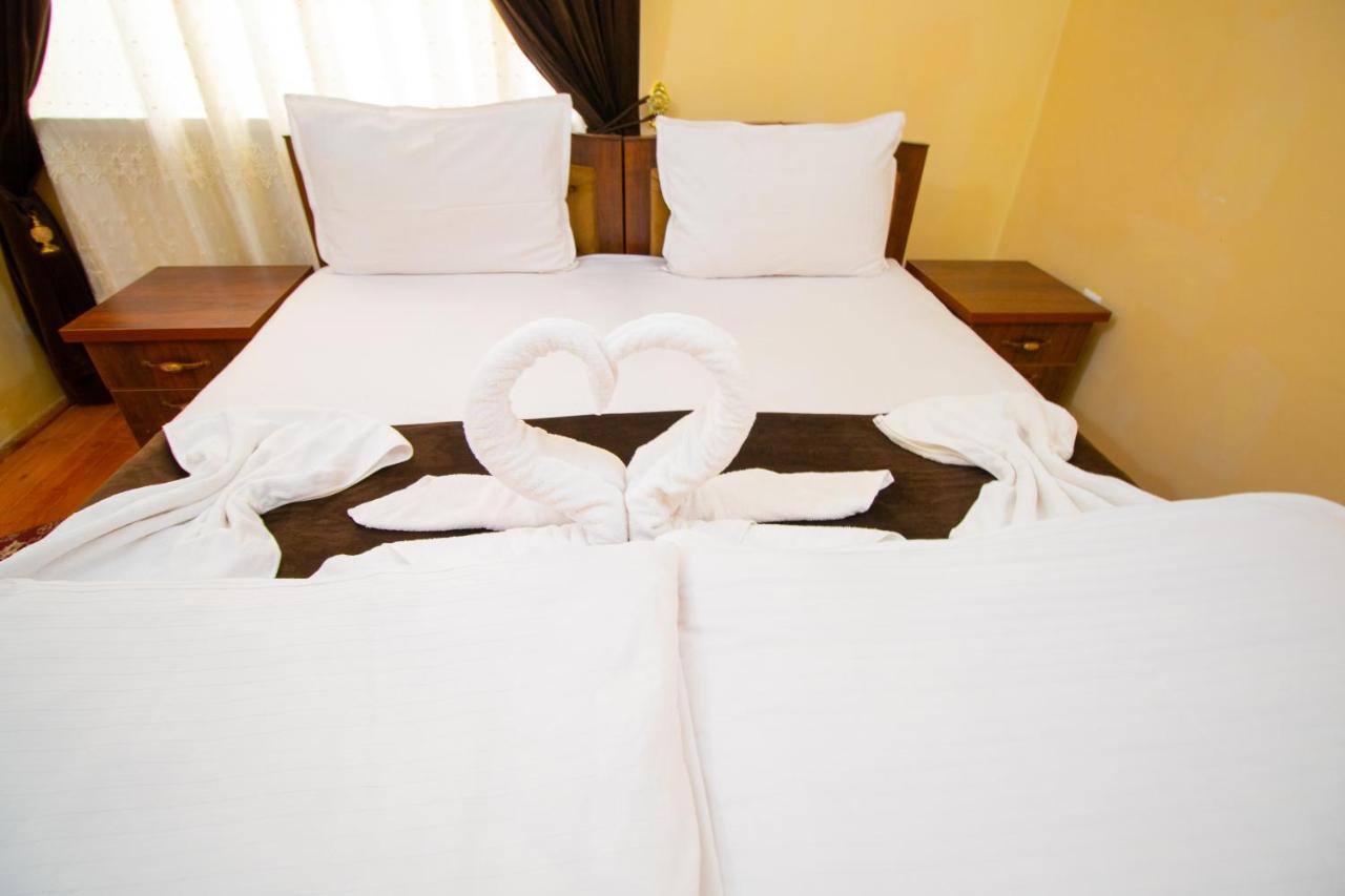 Bukhara Zaringiz Hotel Екстериор снимка