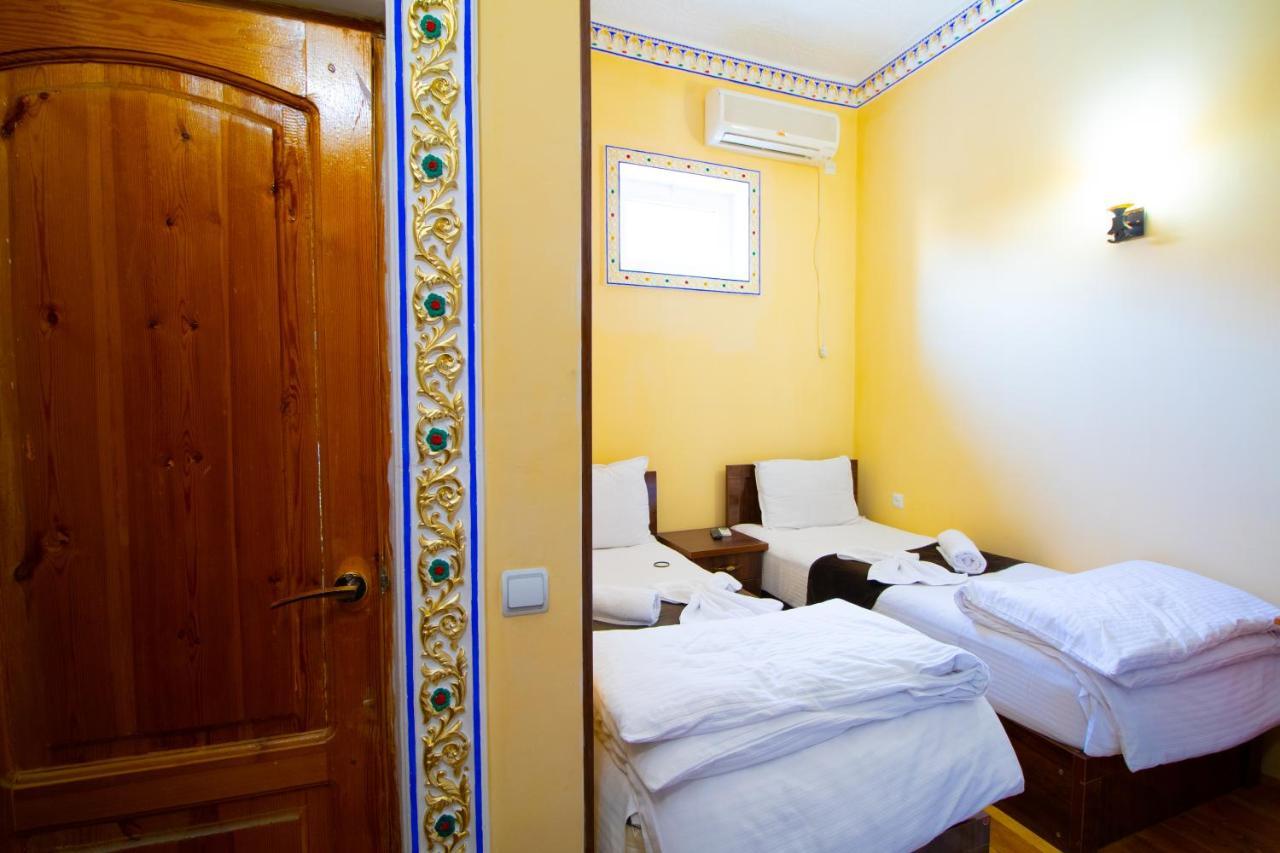 Bukhara Zaringiz Hotel Екстериор снимка