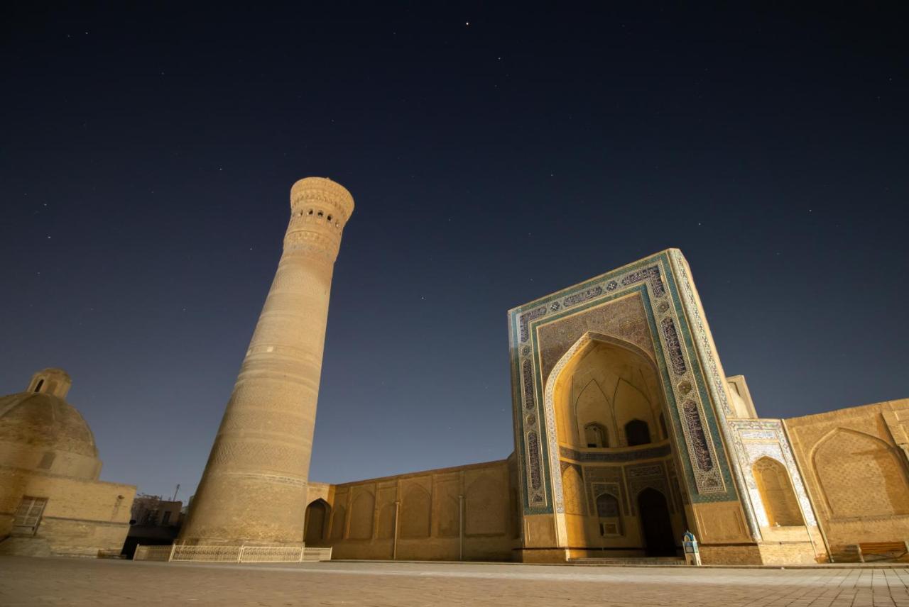 Bukhara Zaringiz Hotel Екстериор снимка