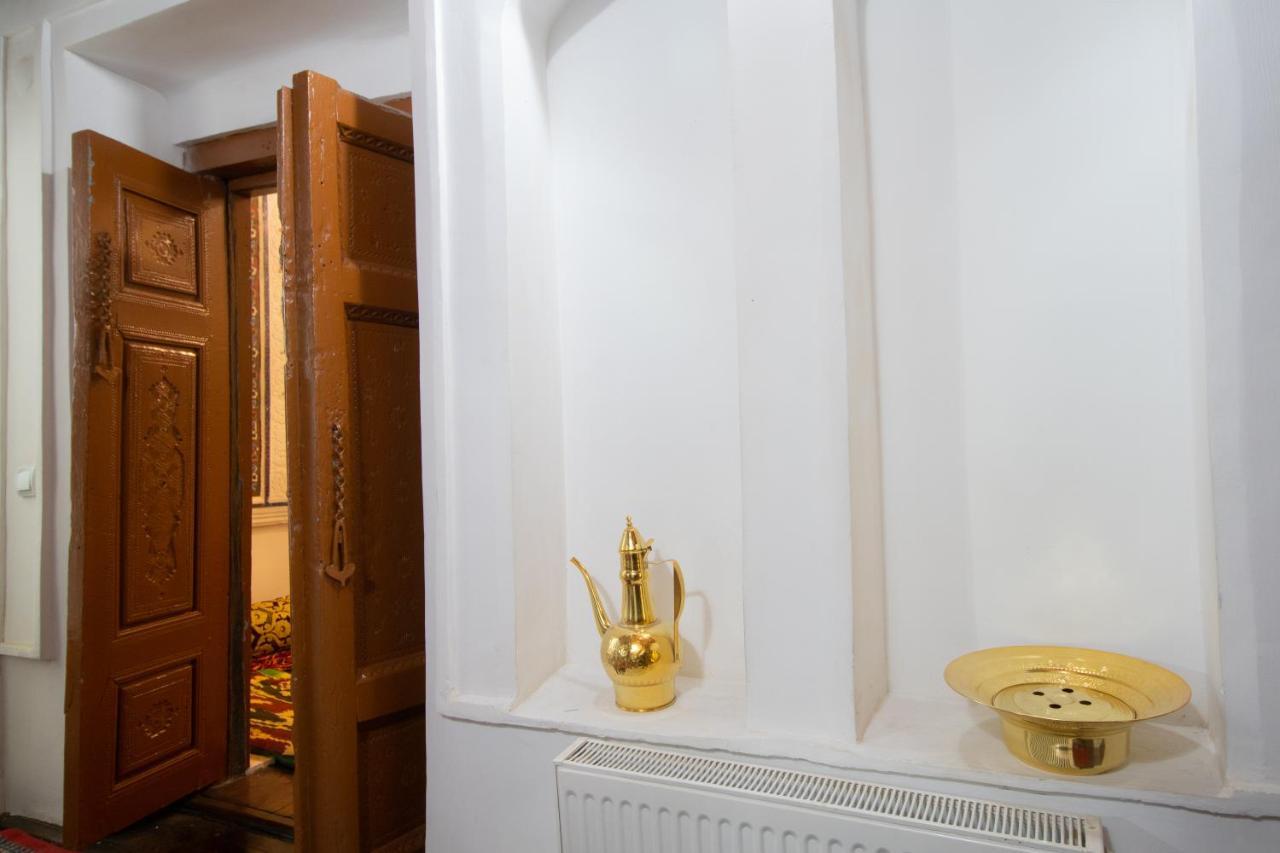 Bukhara Zaringiz Hotel Екстериор снимка
